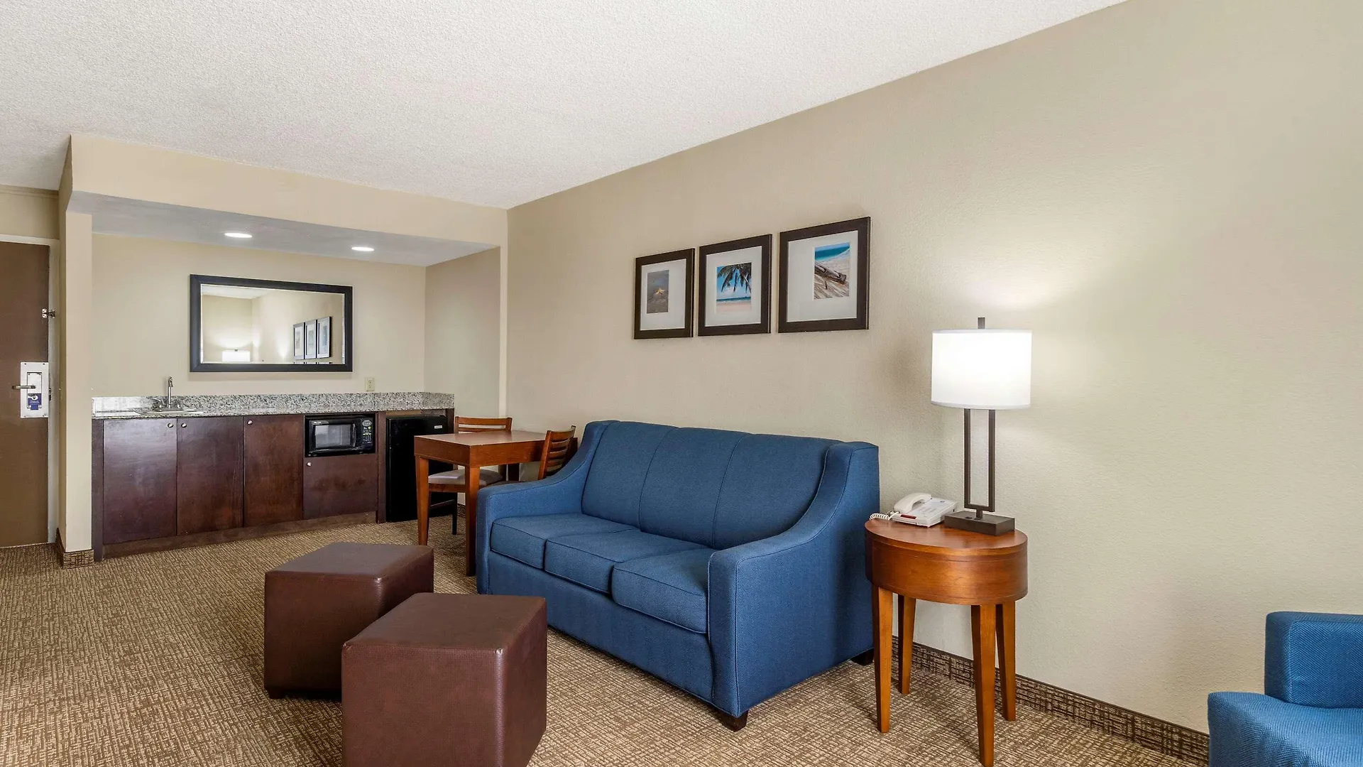 Comfort & St Pete - International Airport Hotell 2*