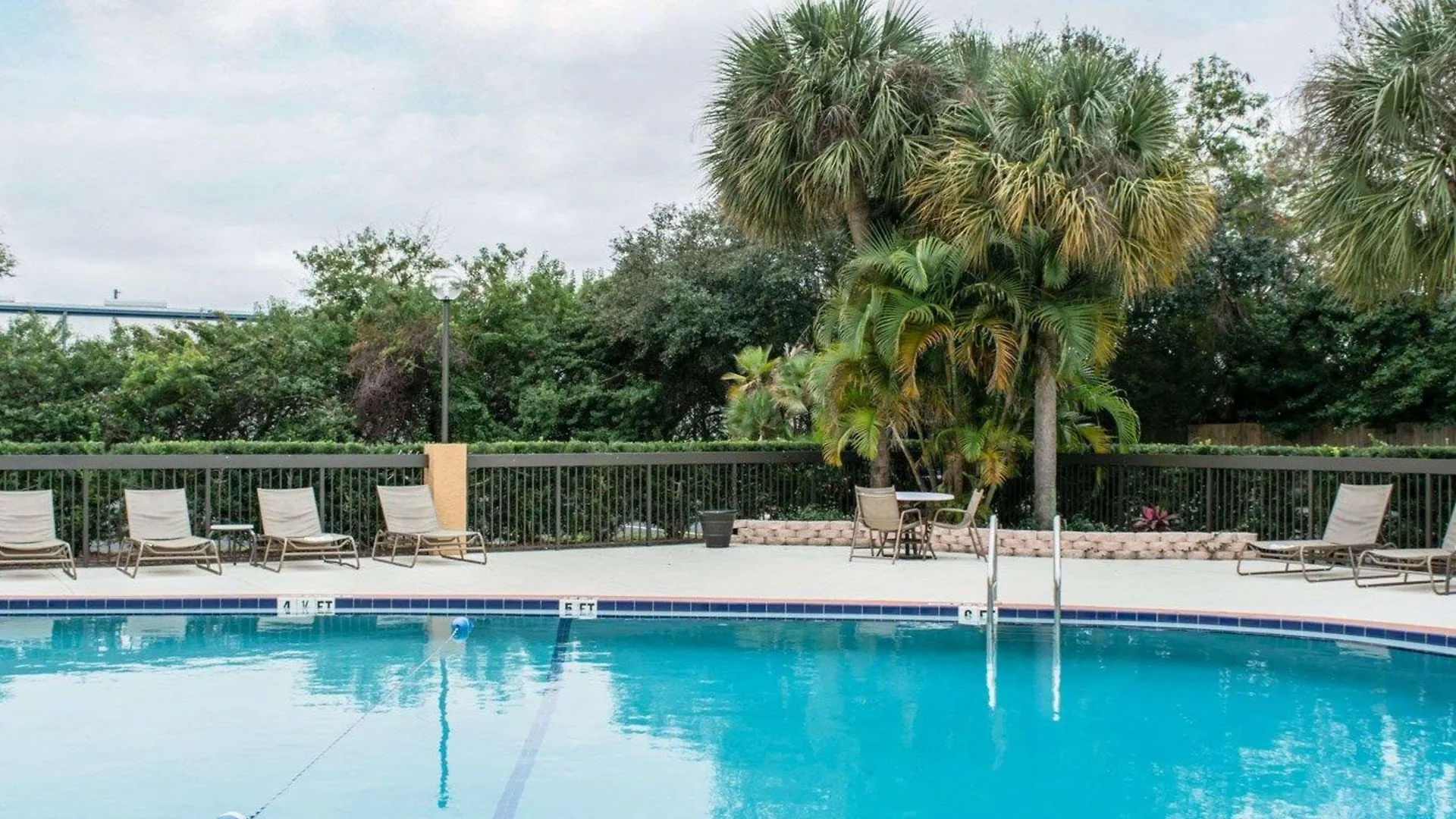 Comfort & St Pete - International Airport 2* Clearwater