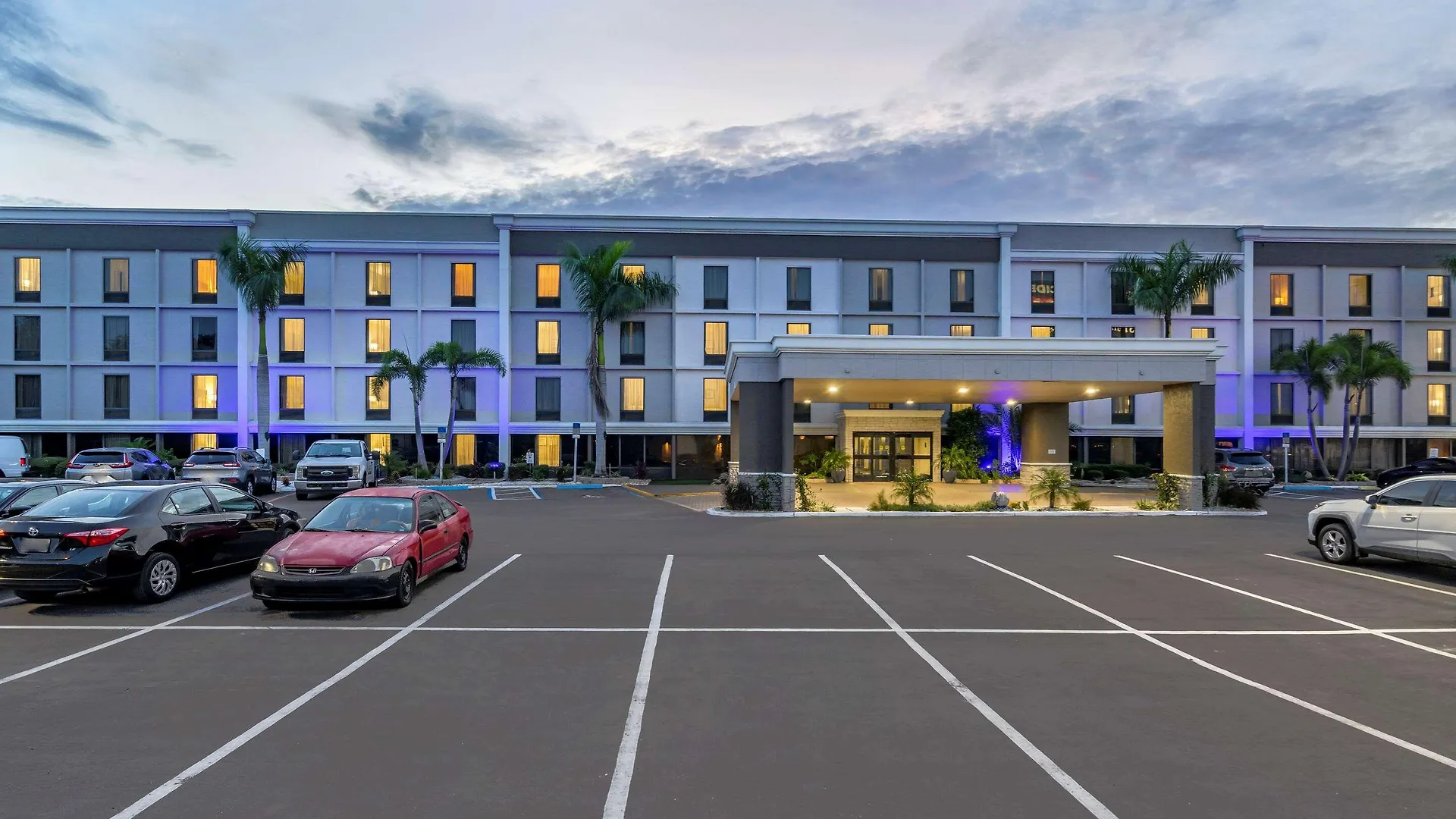 Comfort & St Pete - International Airport 2* Clearwater