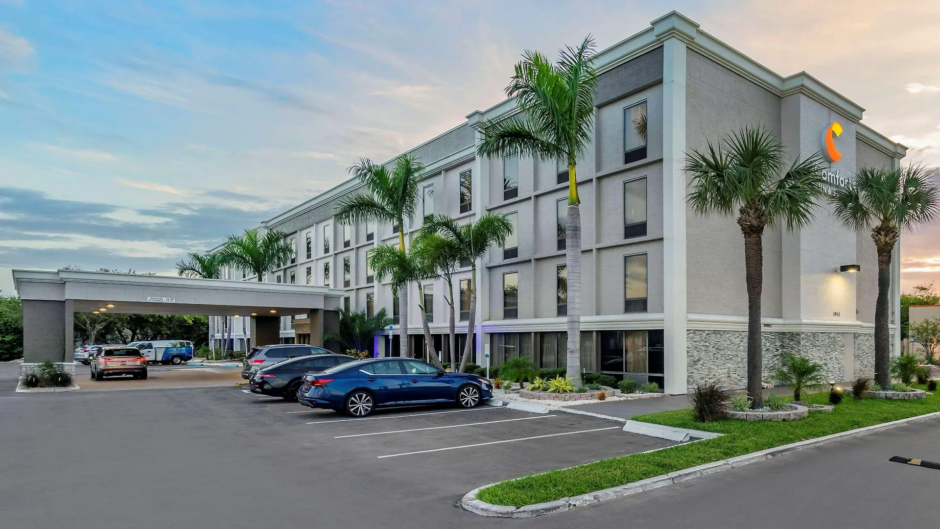 Comfort & St Pete - International Airport Clearwater