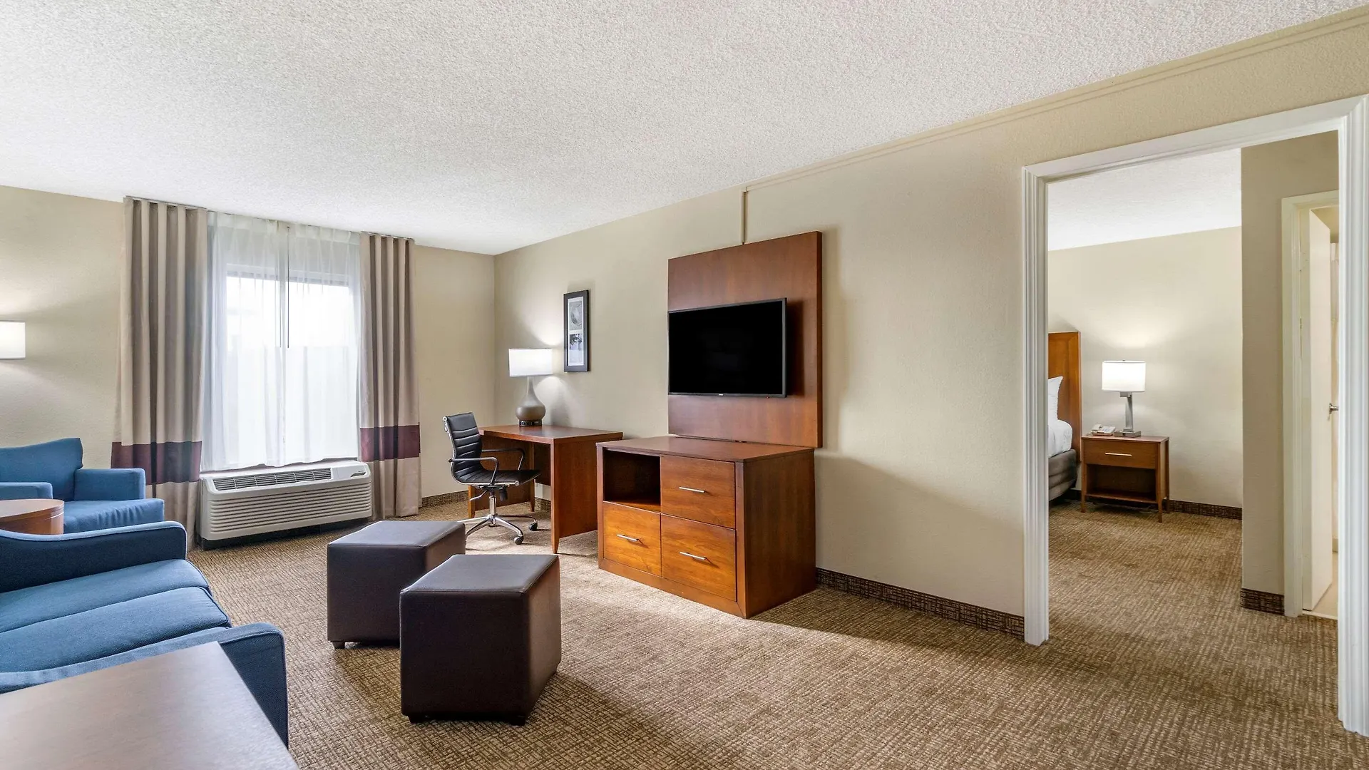 Comfort & St Pete - International Airport Hotell 2*