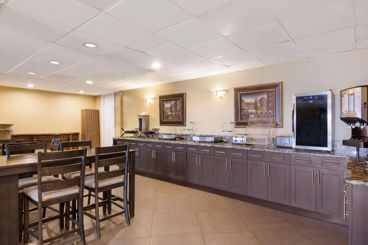 Surestay By Western St Pete Airport Клируотер