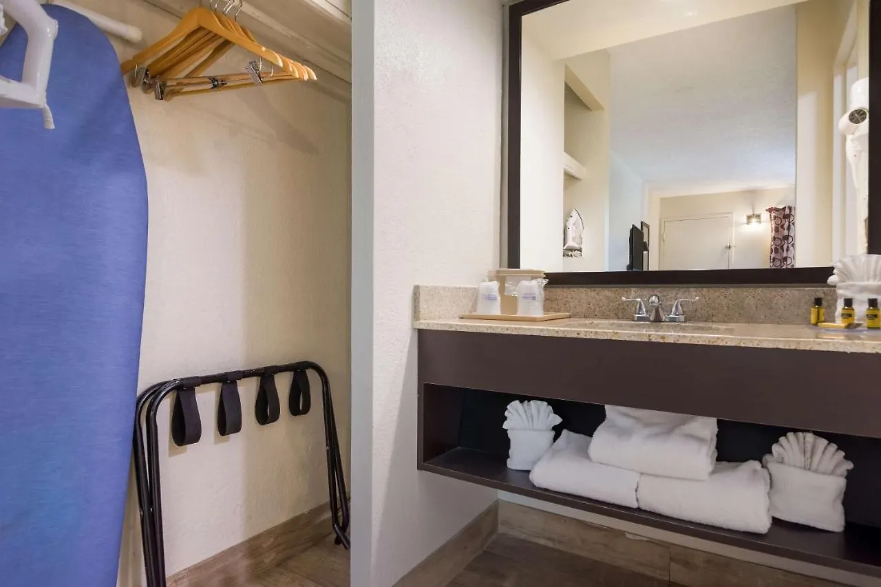 Surestay By Western St Pete Airport