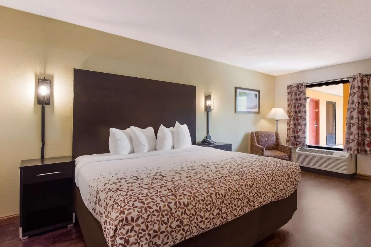 Surestay By Western St Pete Airport Мотель 2*