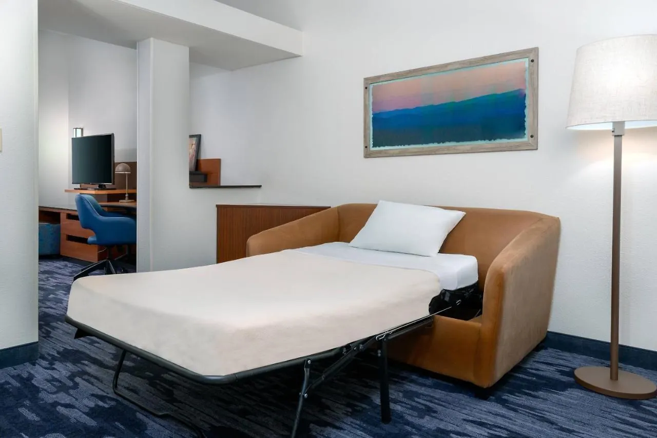 Hotel Fairfield And By Marriott 3*