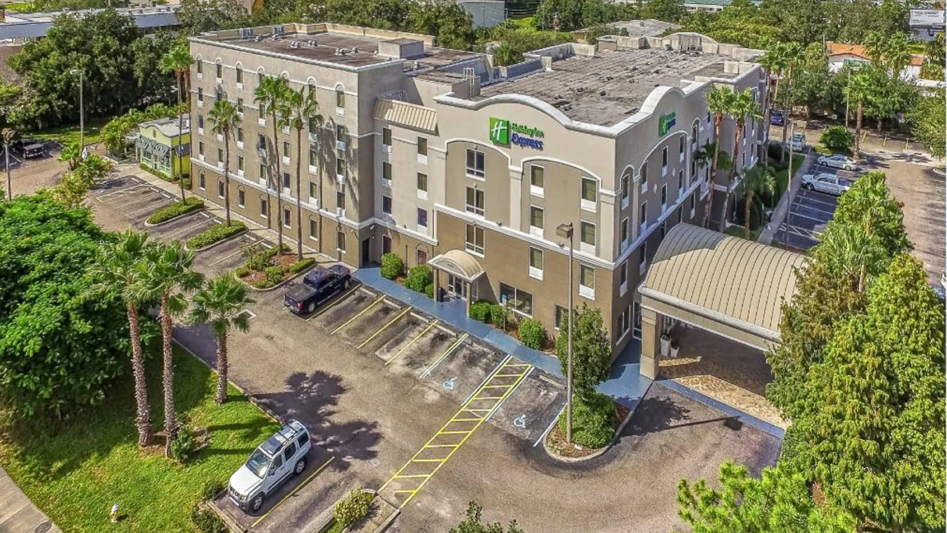 Express & Us 19 North By Ihg Clearwater