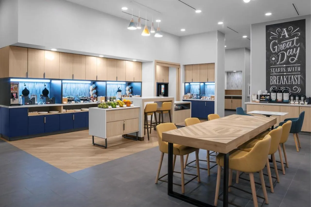 Отель Towneplace By Marriott Tampa Клируотер
