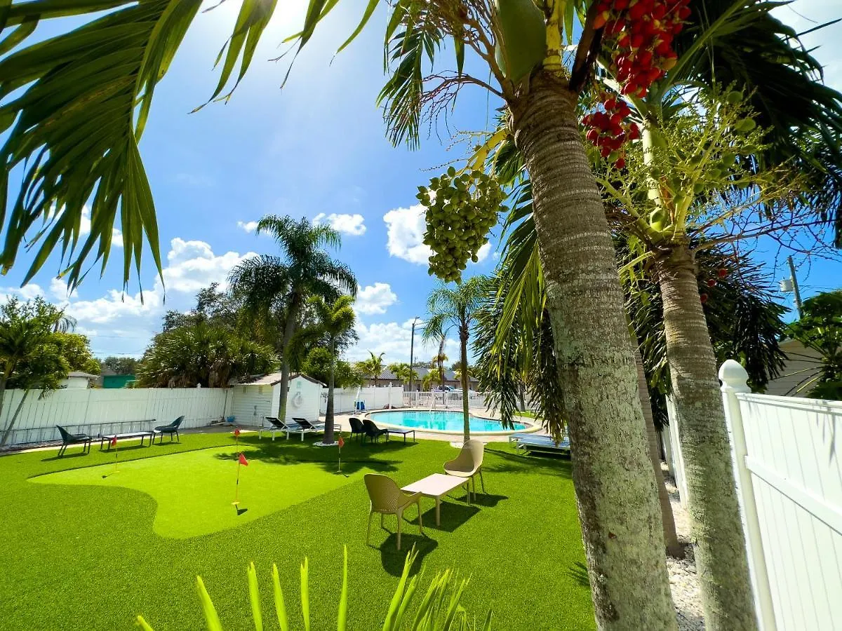 2q Beds With Shared Pool 01 Ferienhaus *