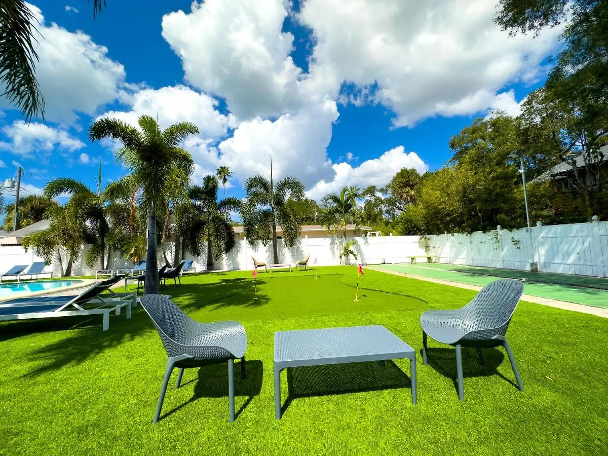 Ferienhaus 2q Beds With Shared Pool 01 Clearwater