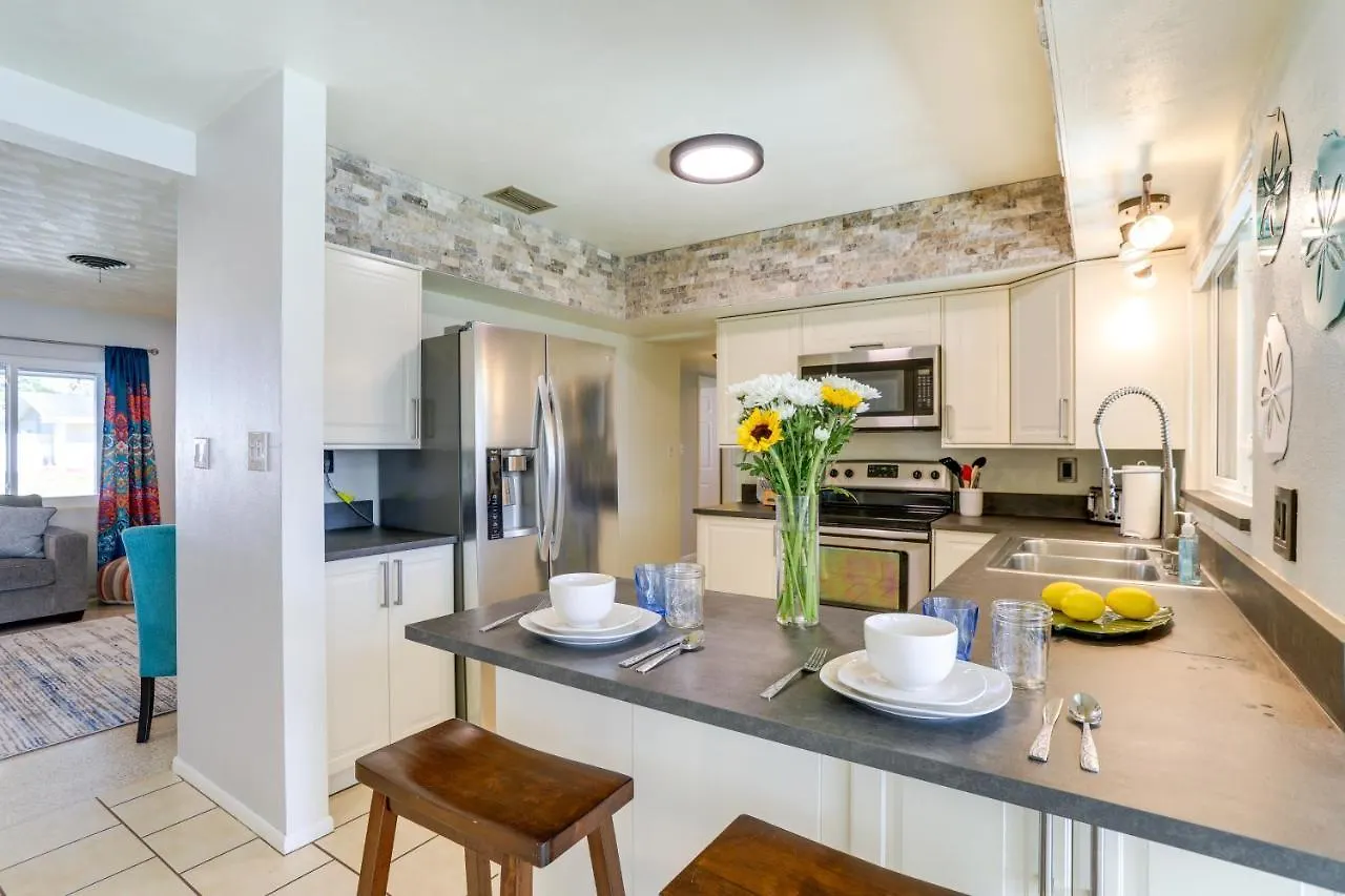 Oasis Gas Grill, Chairs And More! Holiday home