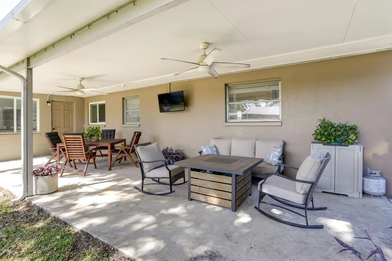 Oasis Gas Grill, Chairs And More!