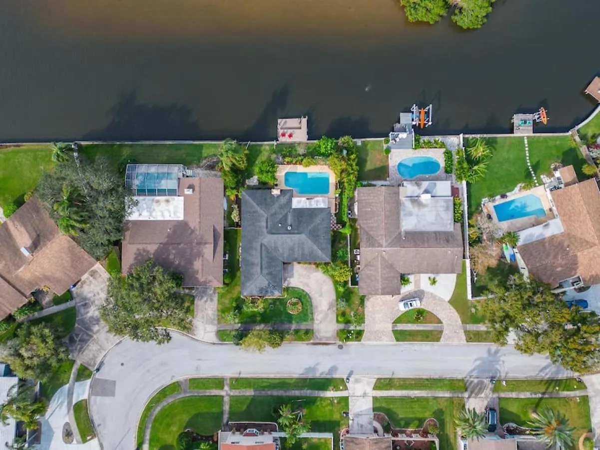 Holiday home Riverside W Private Pool