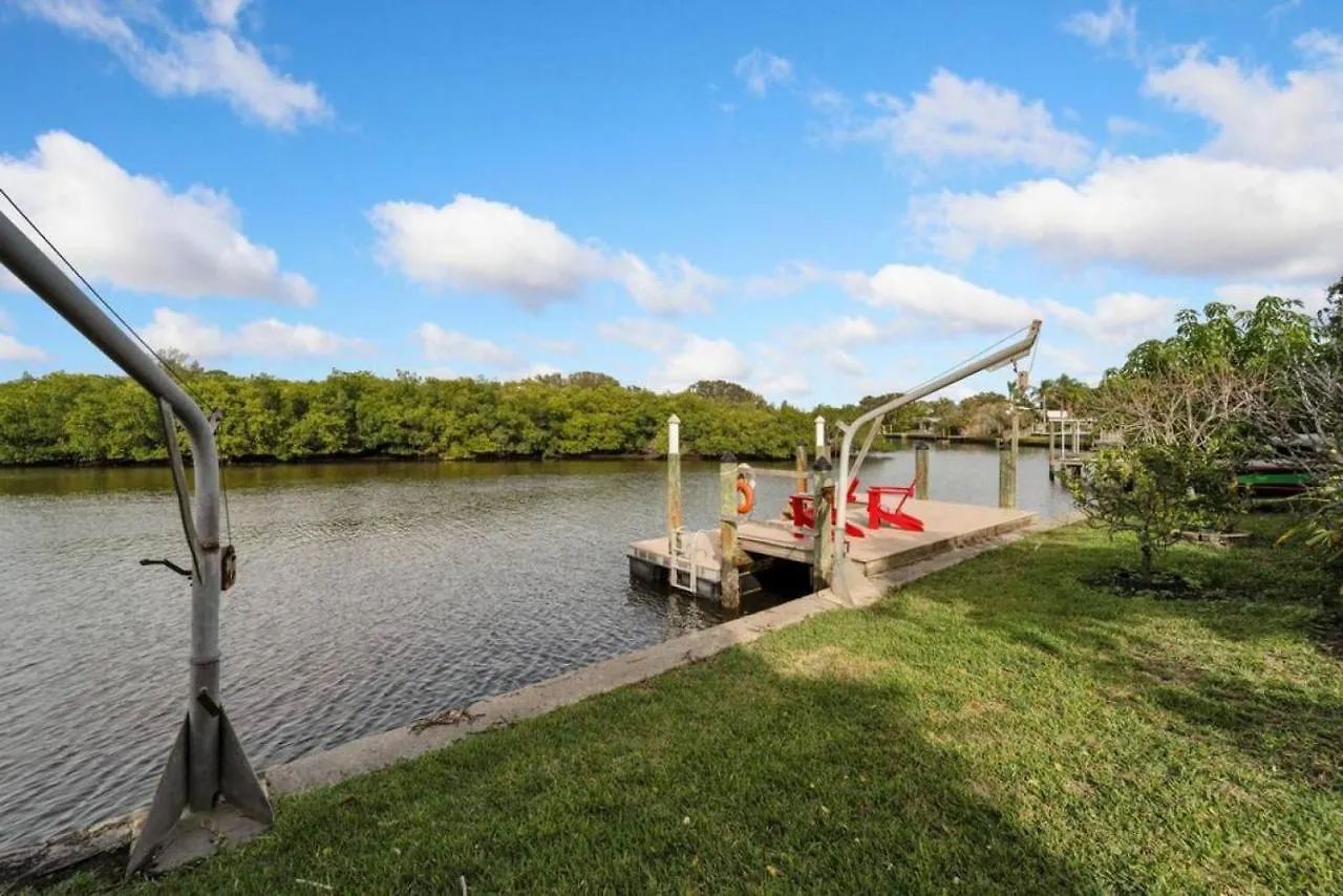 Holiday home Riverside W Private Pool *