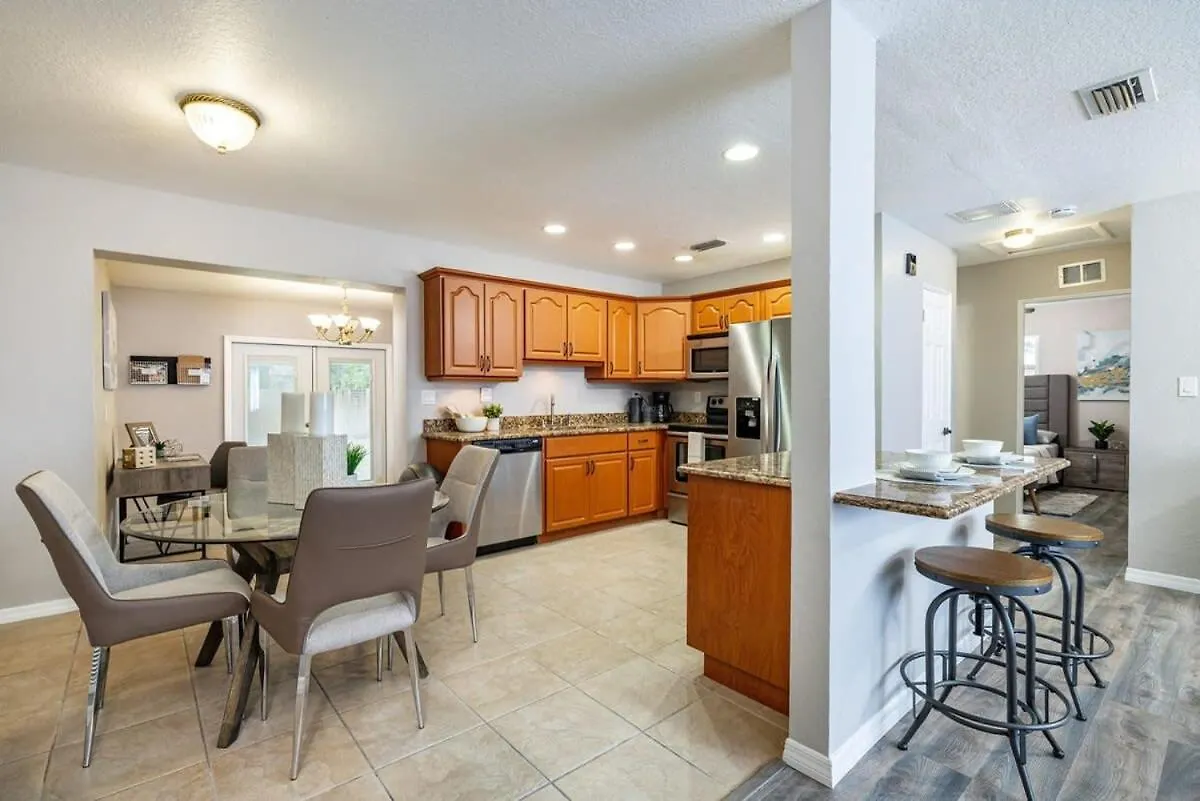 Monthly Rental~ Comfy Beds~ Great For Remote Work * Clearwater