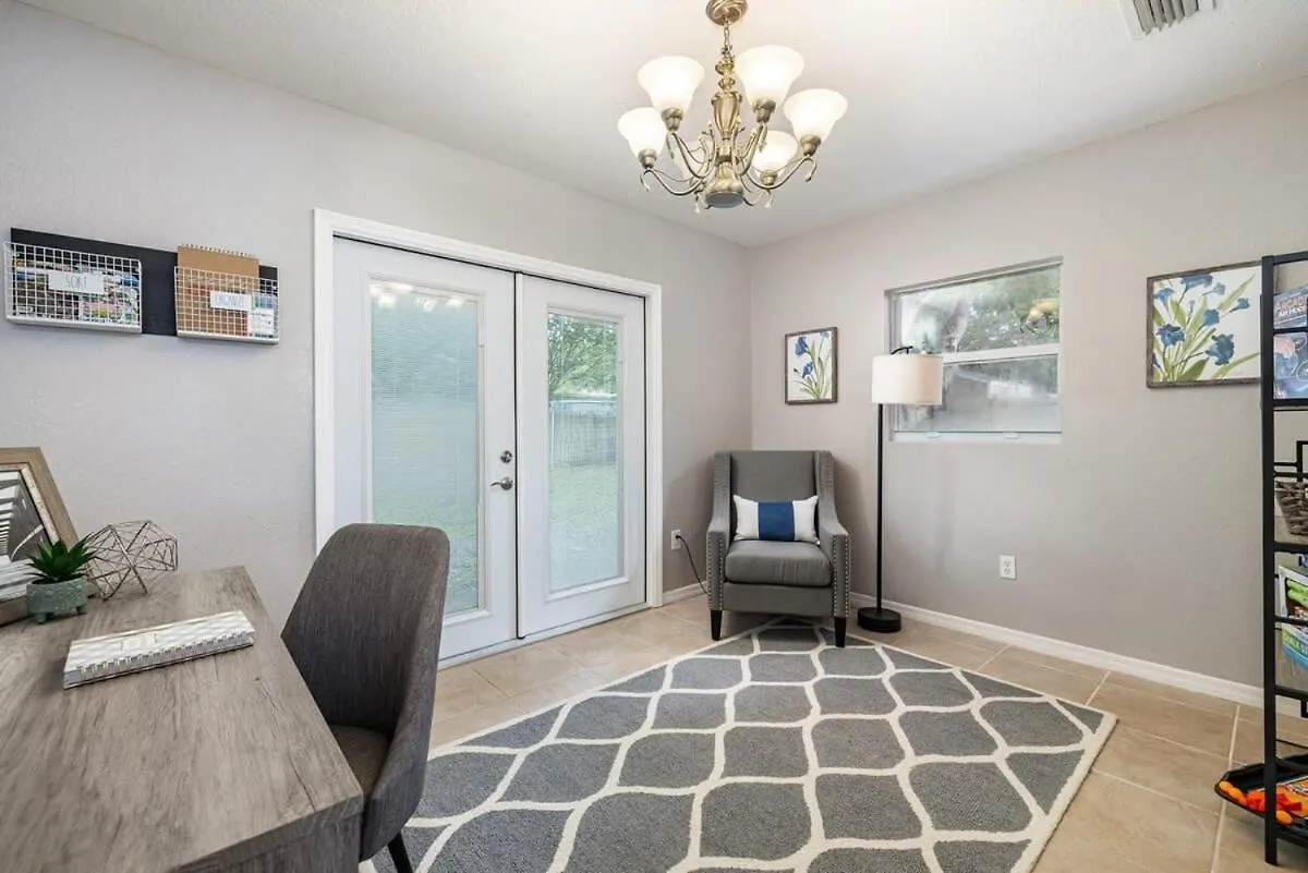 Holiday home Monthly Rental~ Comfy Beds~ Great For Remote Work Clearwater