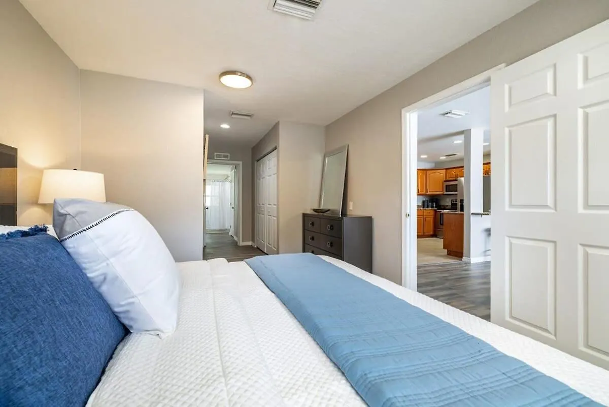 Monthly Rental~ Comfy Beds~ Great For Remote Work * Clearwater