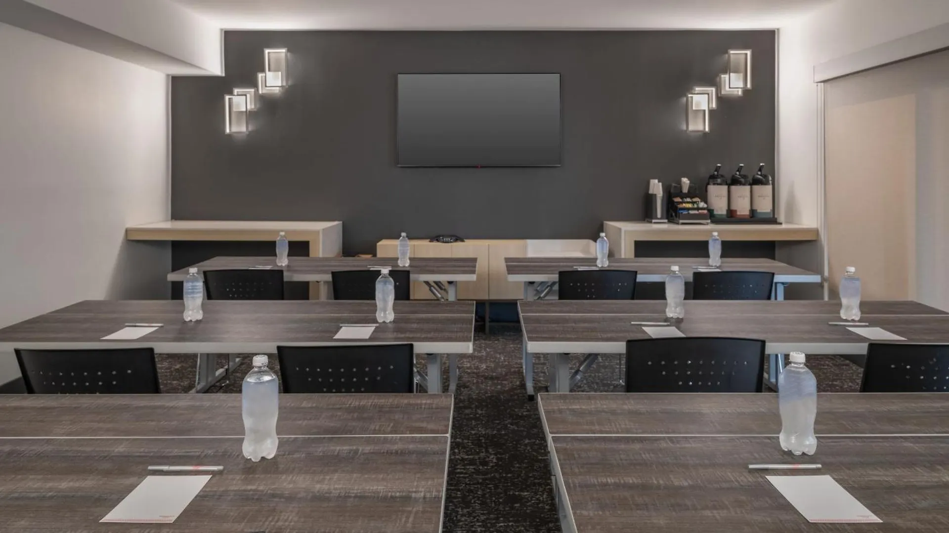 Towneplace By Marriott Tampa Отель