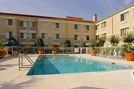 Courtyard St. Petersburg Отель Клируотер