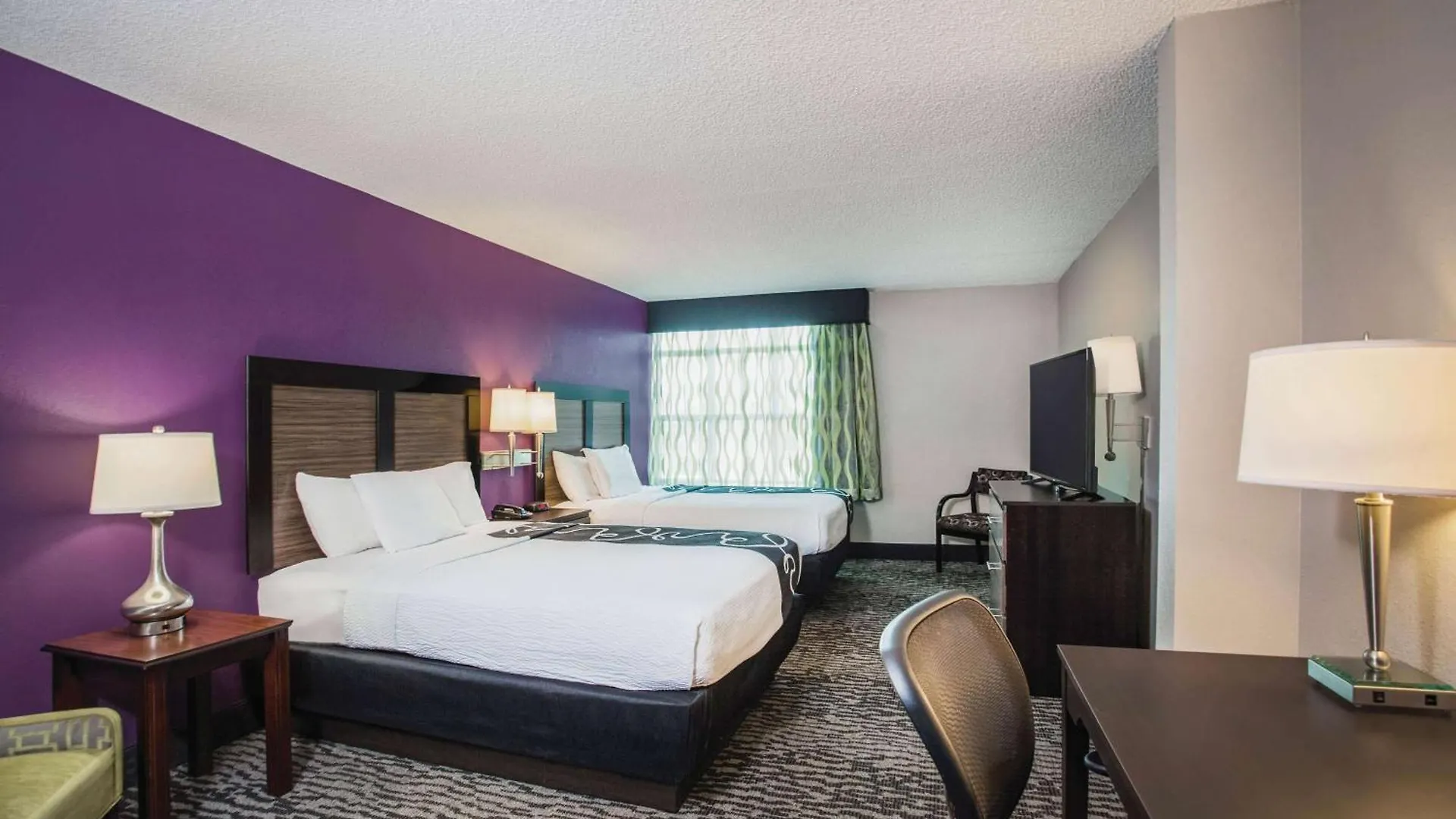 Отель La Quinta By Wyndham South 3*