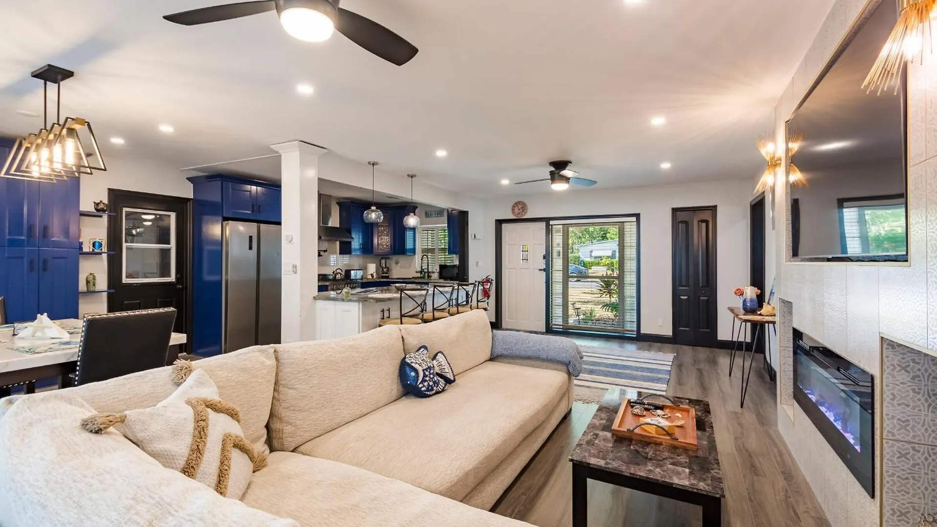 Beautiful Home! *