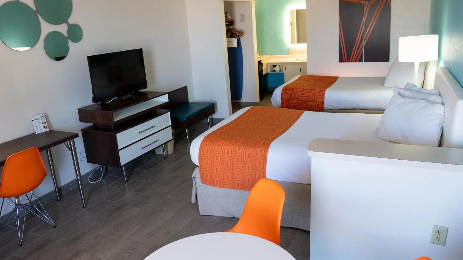 Howard Johnson By Wyndham - Dunedin Clearwater