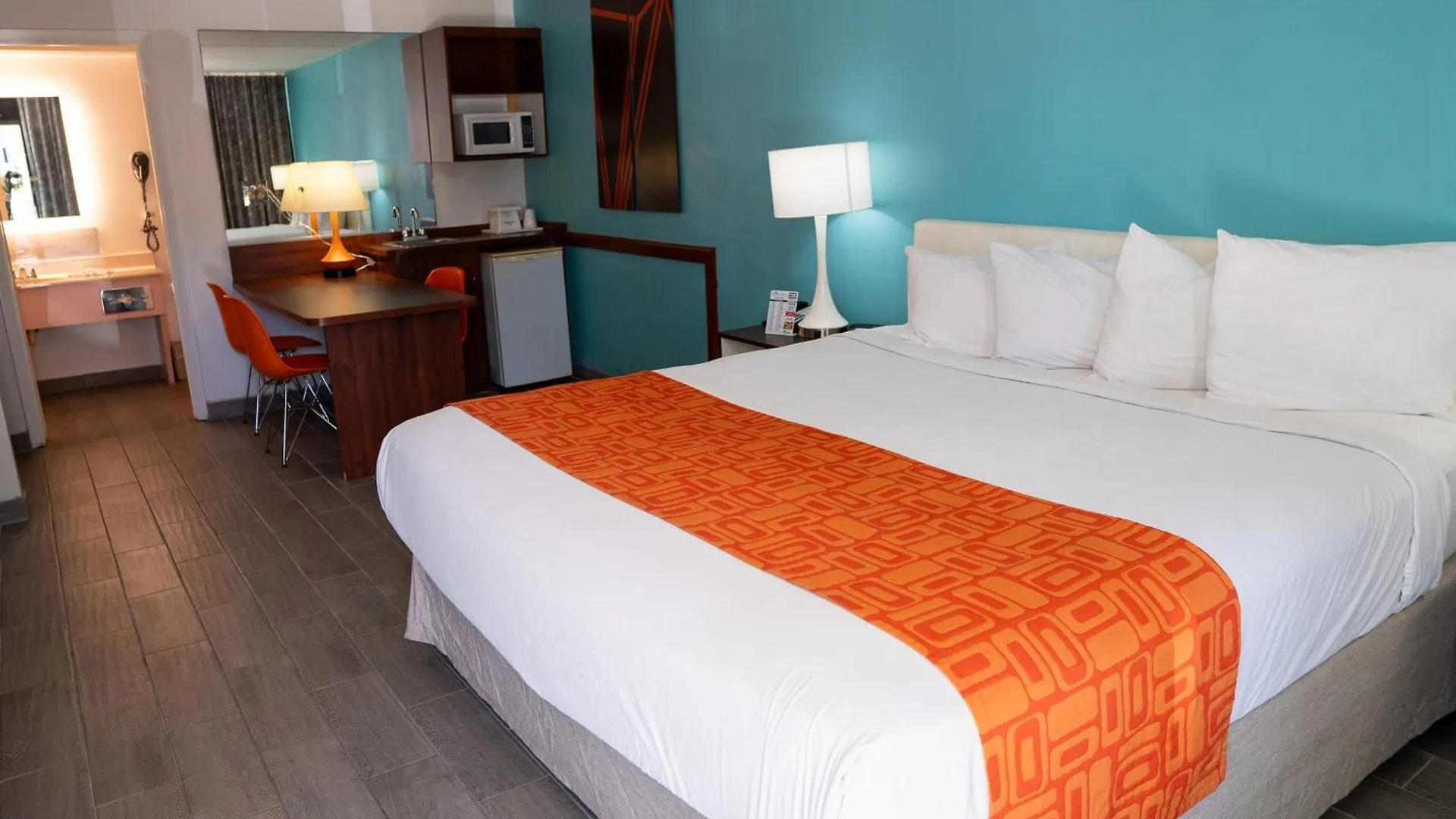 Howard Johnson By Wyndham - Dunedin Clearwater