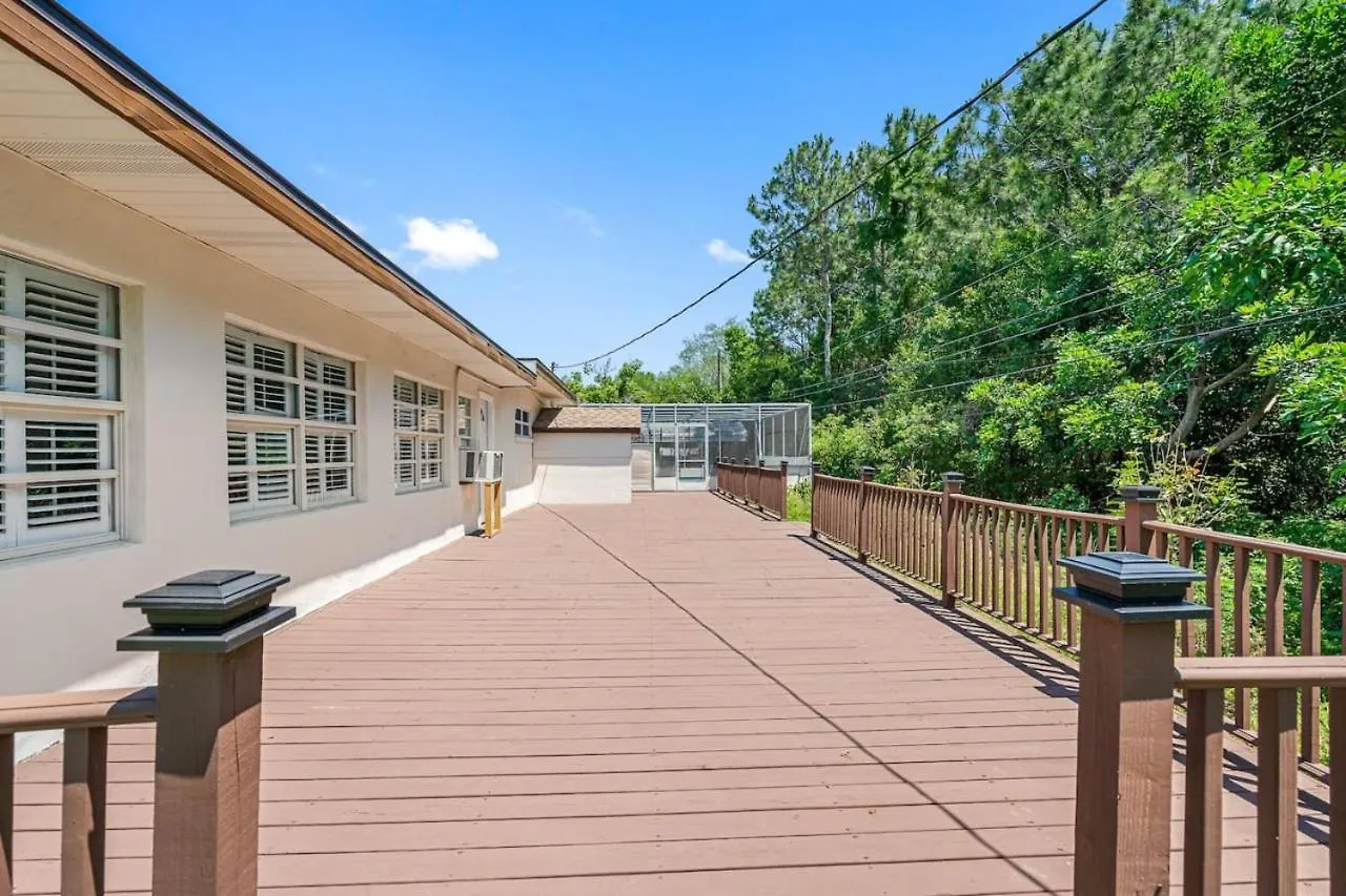Escape To Pool Luxury W 4-bedroom