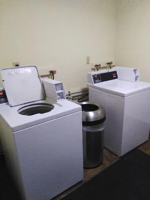 Super 8 By Wyndham Clearwater/st. Petersburg Airport Hotel 3*