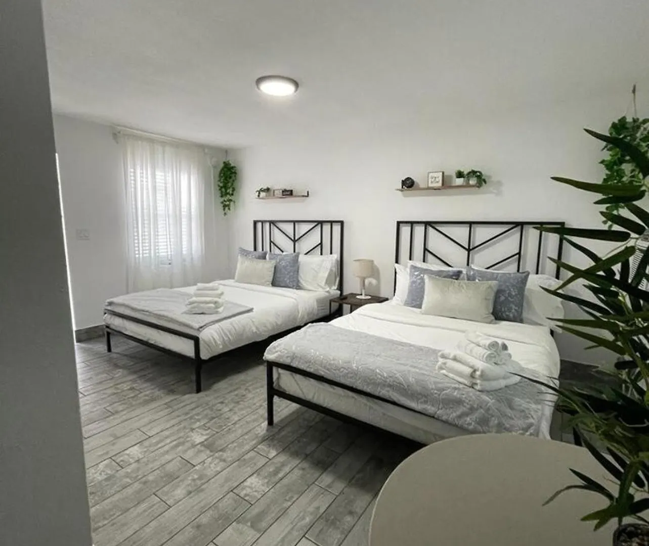 Ferienhaus 2q Beds With Shared Pool 01 *
