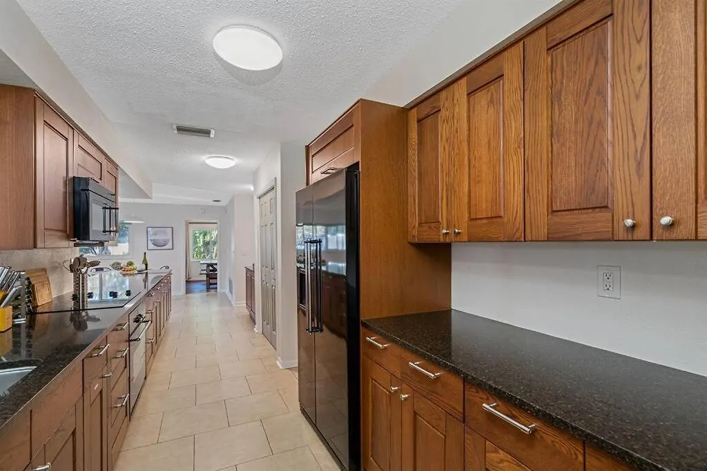 Stunning W/ Heated Salt Pool In * Clearwater