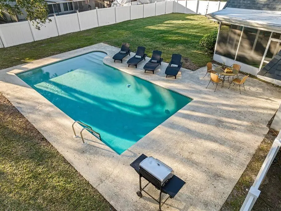 Stunning W/ Heated Salt Pool In * Clearwater
