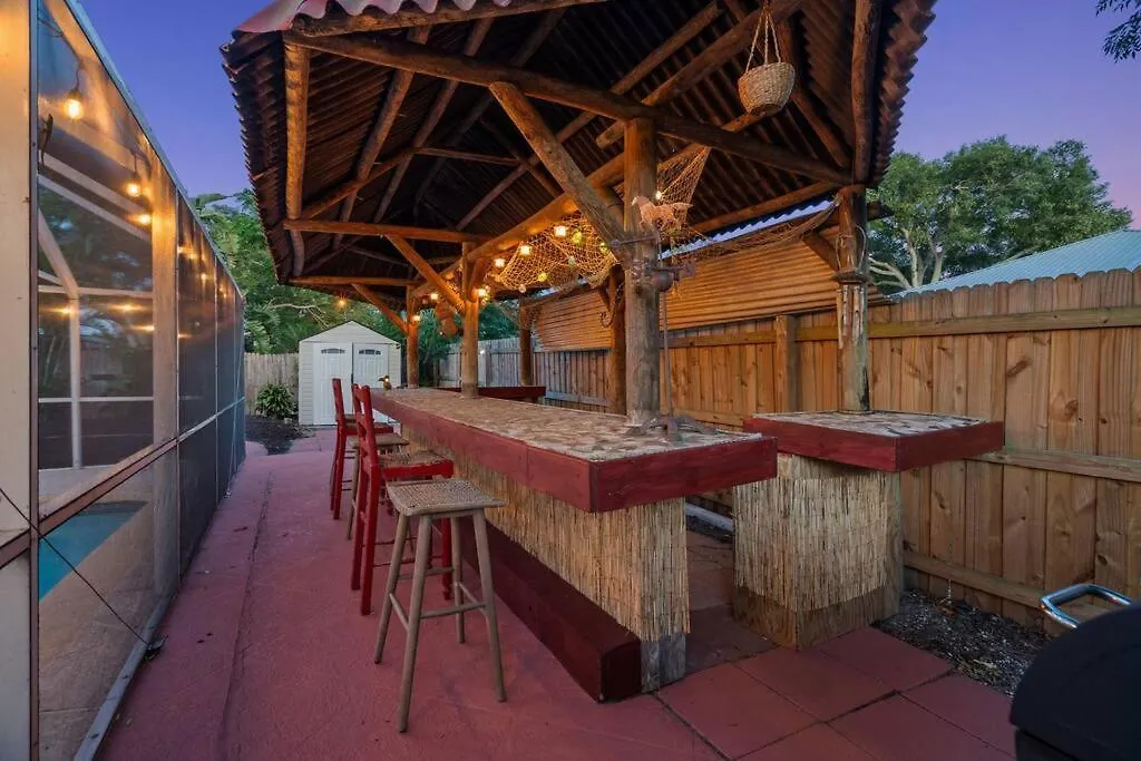Holiday home Heated Pool-king Bed-pets Ok Clearwater