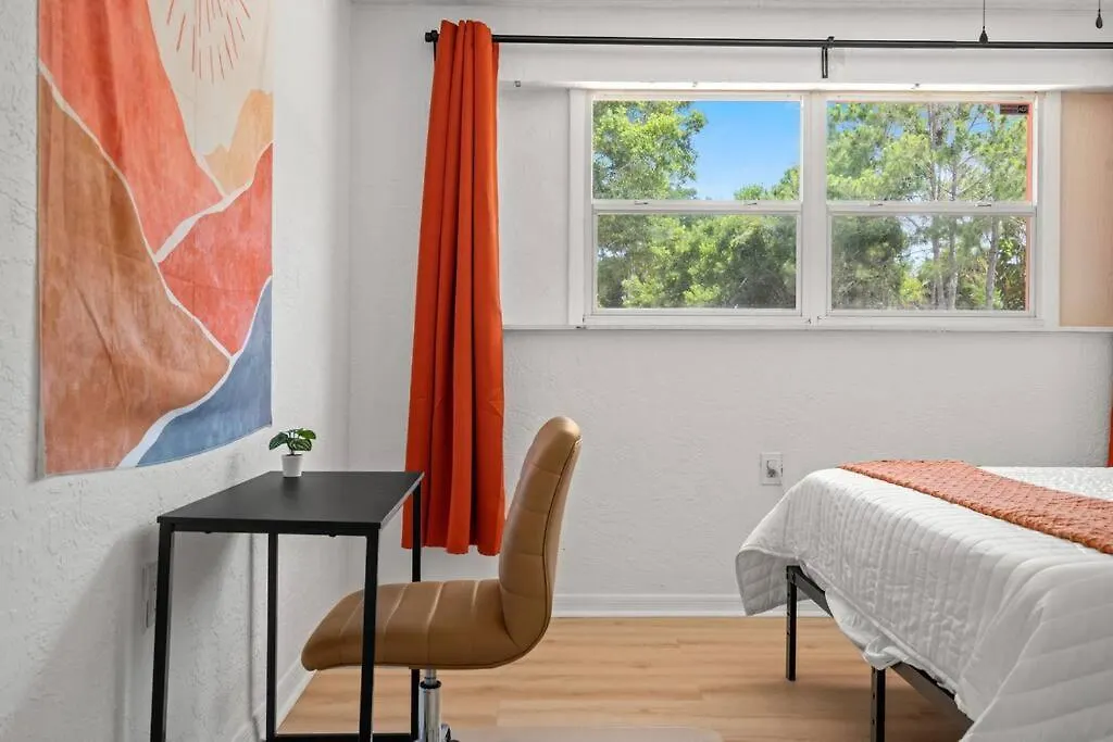 Heated Pool-king Bed-pets Ok Holiday home