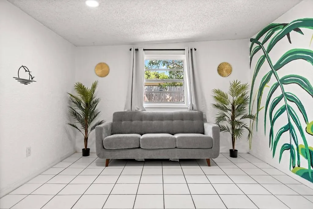 Heated Pool-king Bed-pets Ok Holiday home Clearwater