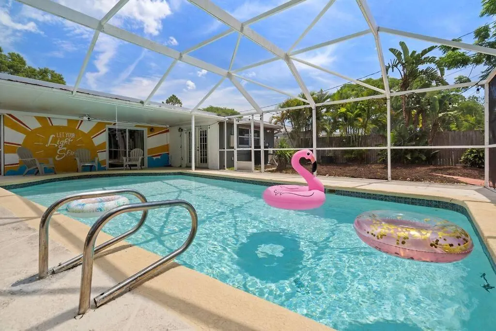 Heated Pool-king Bed-pets Ok Holiday home