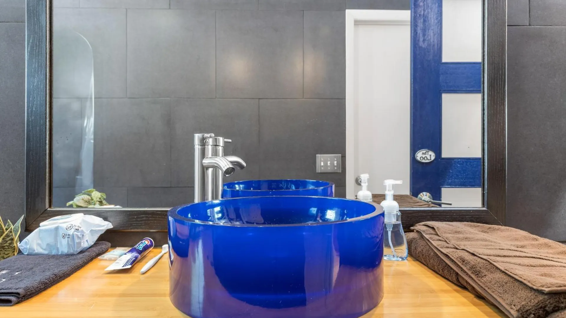 Relaxing Coastal Comfort - Heated Pool Holiday home *