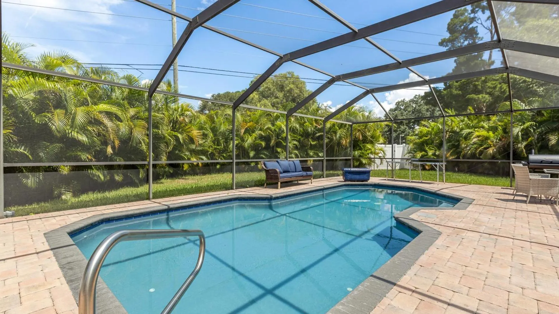 Relaxing Coastal Comfort - Heated Pool Clearwater