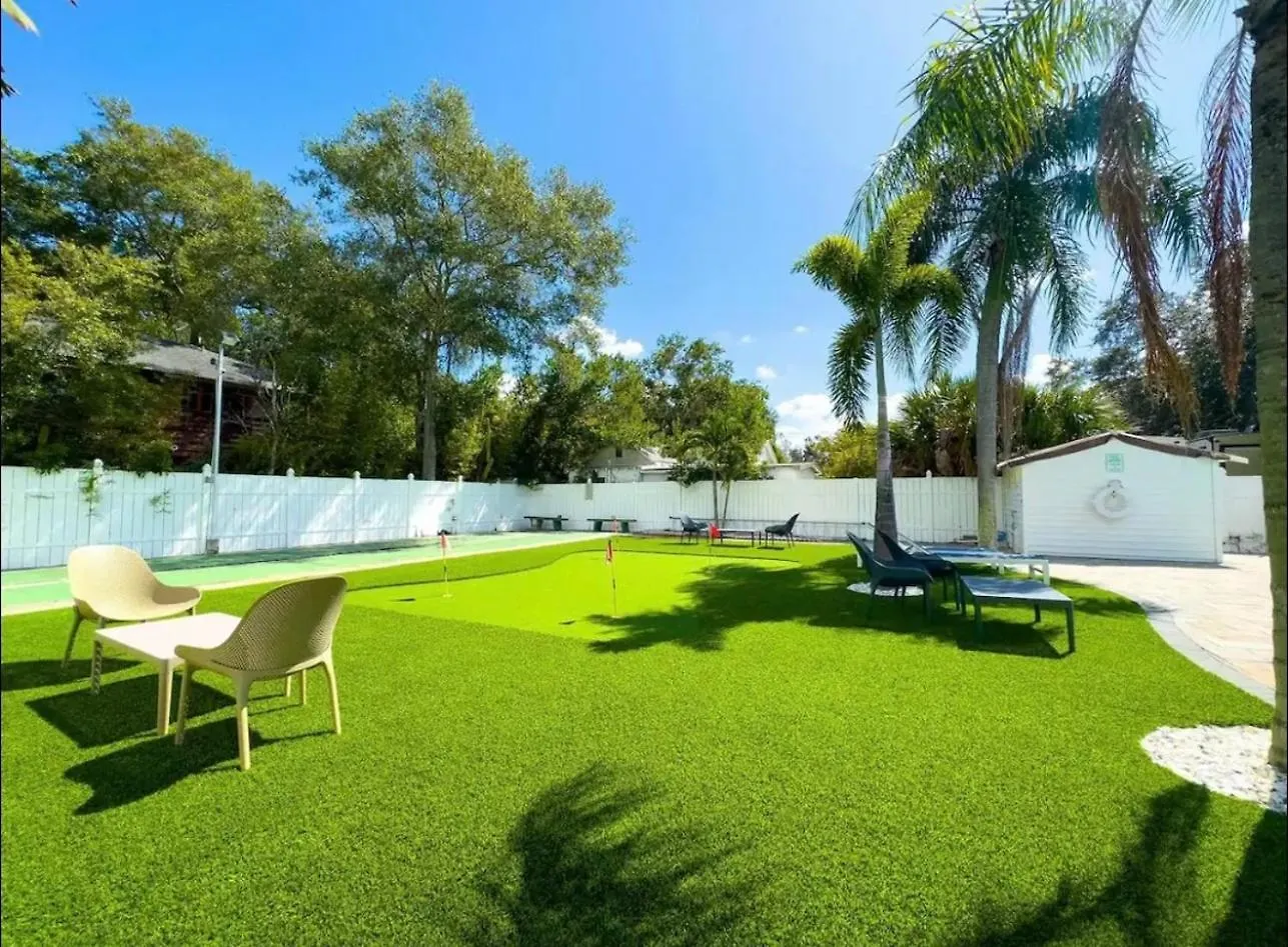 Apartament 1k Bed With Shared Pool 16 *