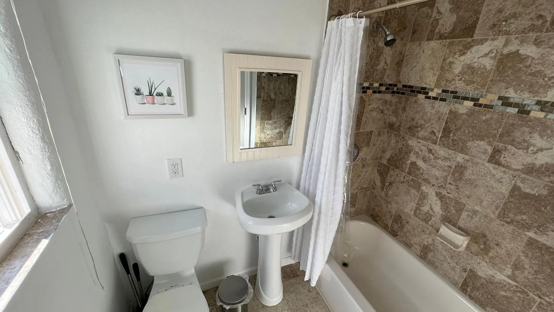 Apartment 1k Bed With Shared Pool 16 *