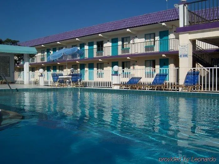 Clearwater Hotel