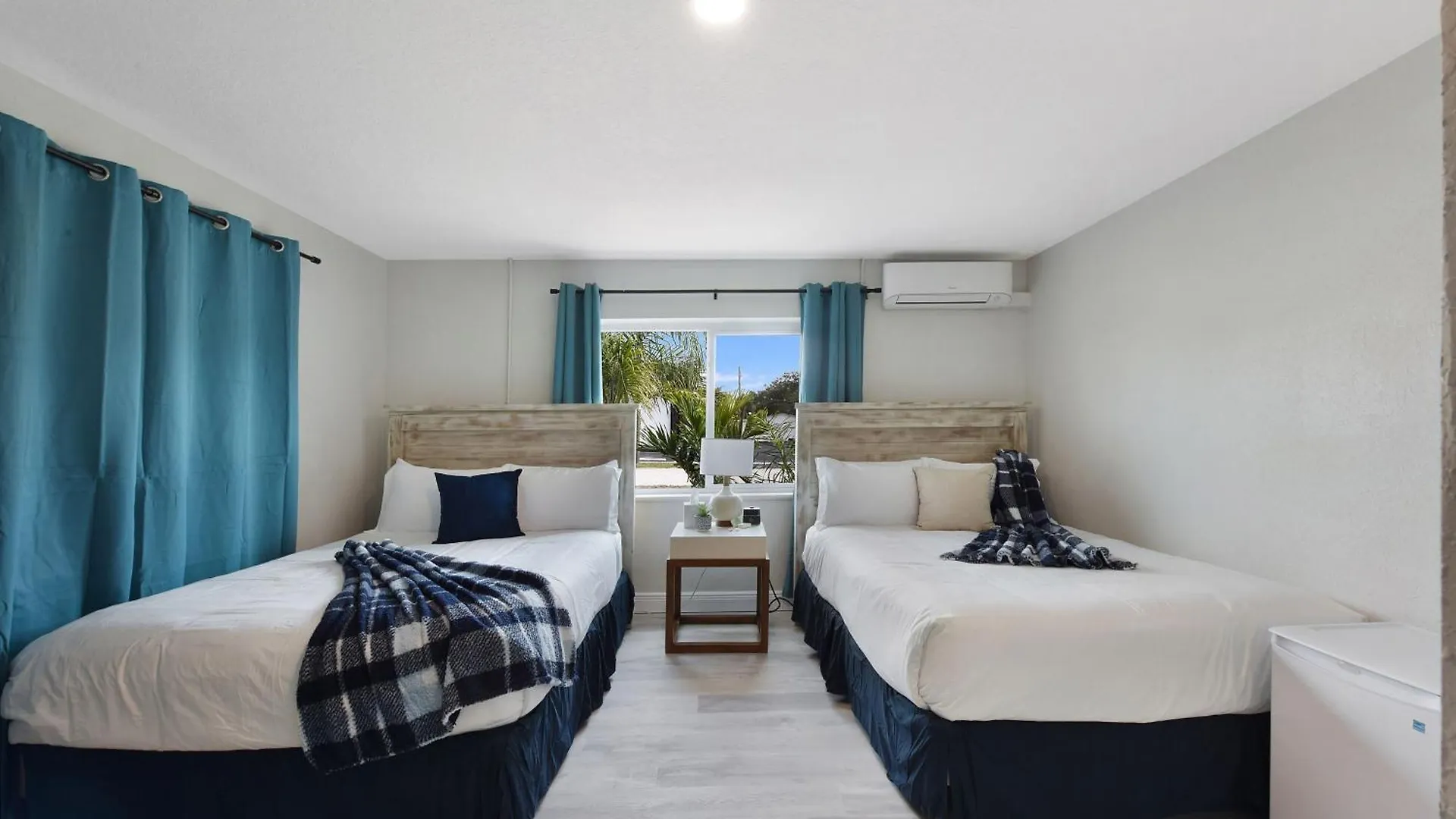 Palm Cove Motel Clearwater