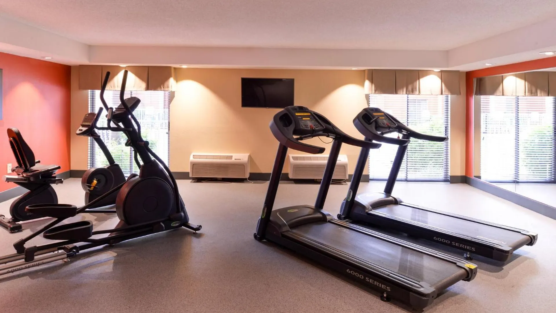 Express Clearwater East - Icot Center By Ihg