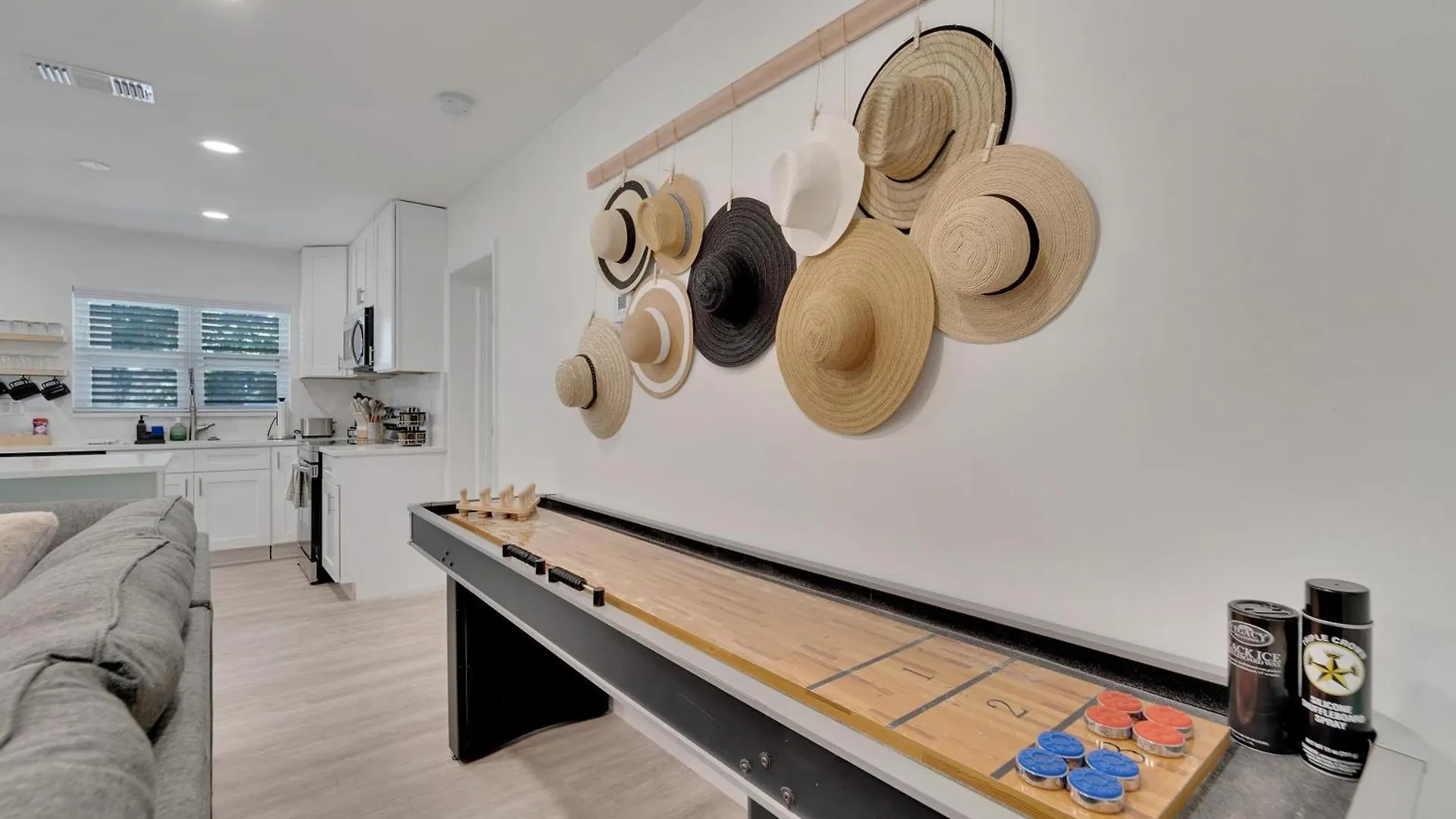 度假居 1543 Lakeview Road *
