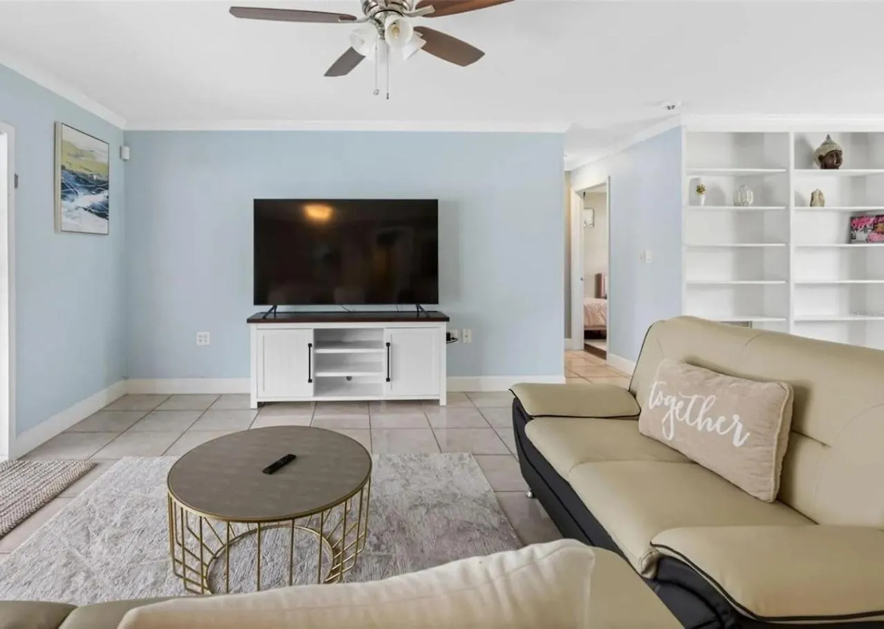 House 3 Bedrooms-pool *
