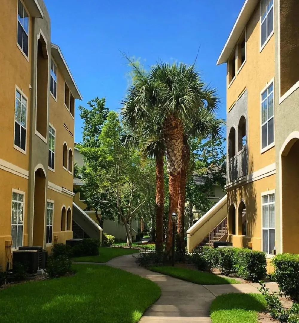 Beach, Florida, Modern Fully Renovated 2nd Floor Condo, Heated Pool Apartment