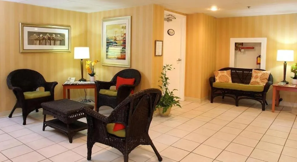 Chart House And Marina Motel 3*