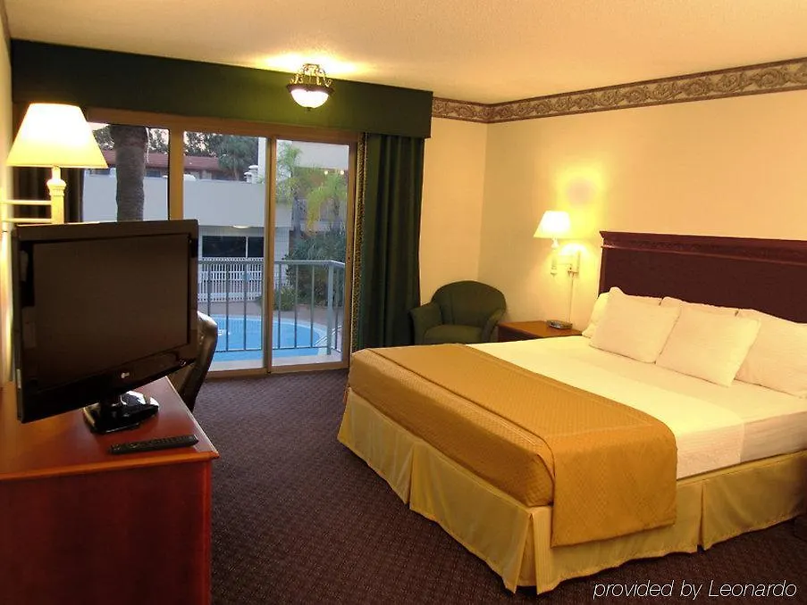 La Quinta By Wyndham Hotel 3*
