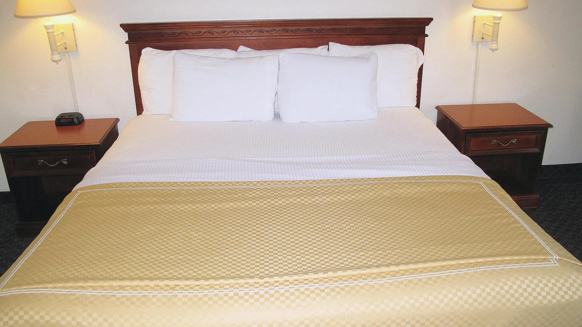 La Quinta By Wyndham Hotel