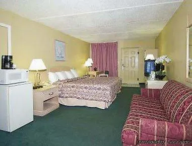 Rodeway Clearwater-dunedin Мини-отель Клируотер