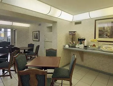 Howard Johnson By Wyndham - Dunedin